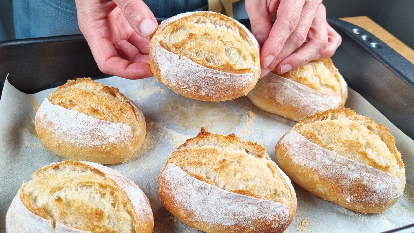 Amazingly Crispy Crust Bread