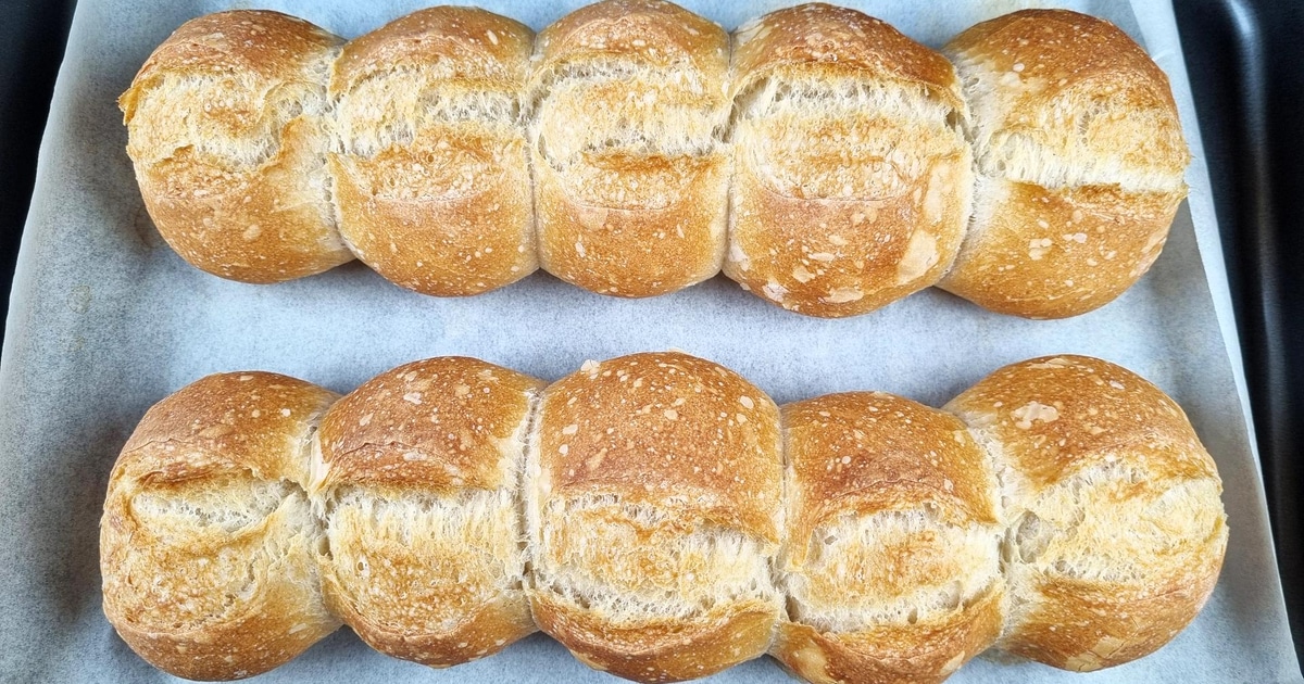 Perfect Sharing Bread Rolls