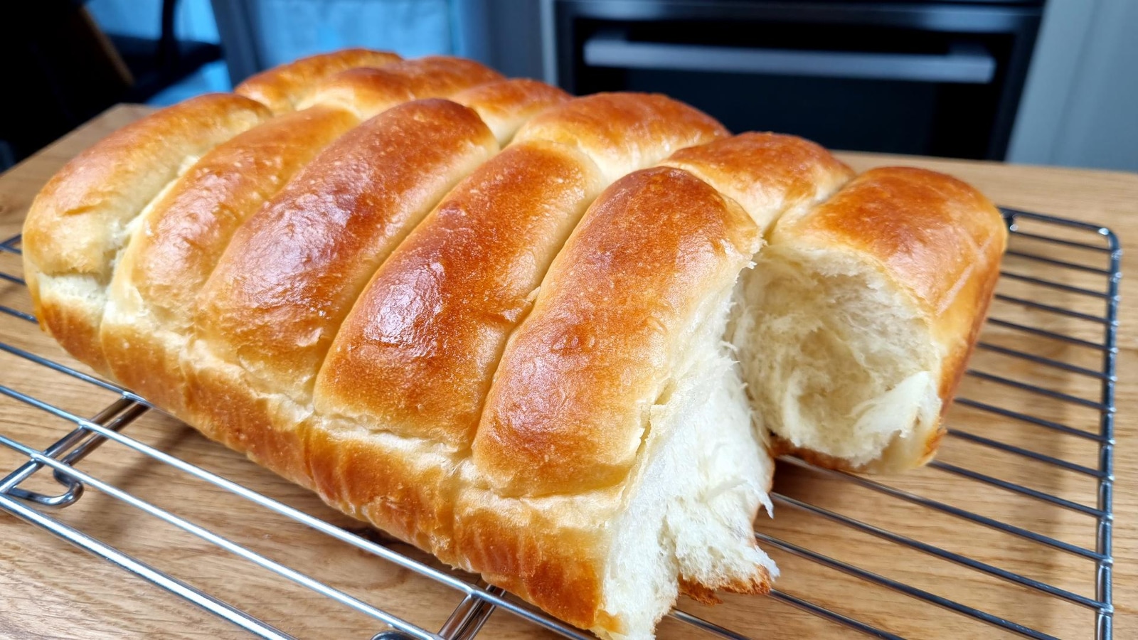 No-Knead Dinner Rolls - Overnight Lazy Recipe