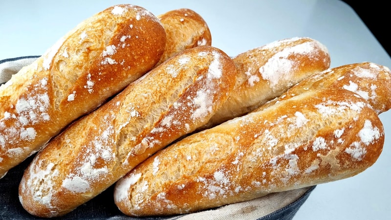 No-Knead Mini Baguettes - Easy Baguette Recipe
