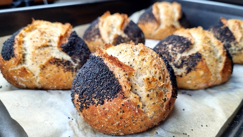 Perfect Poppy Seed Bread Rolls Recipe