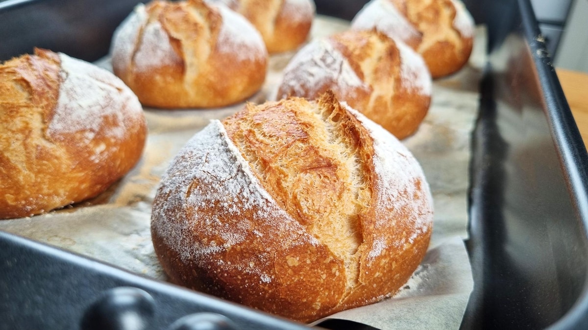 Yogurt Bread Rolls by Food Language