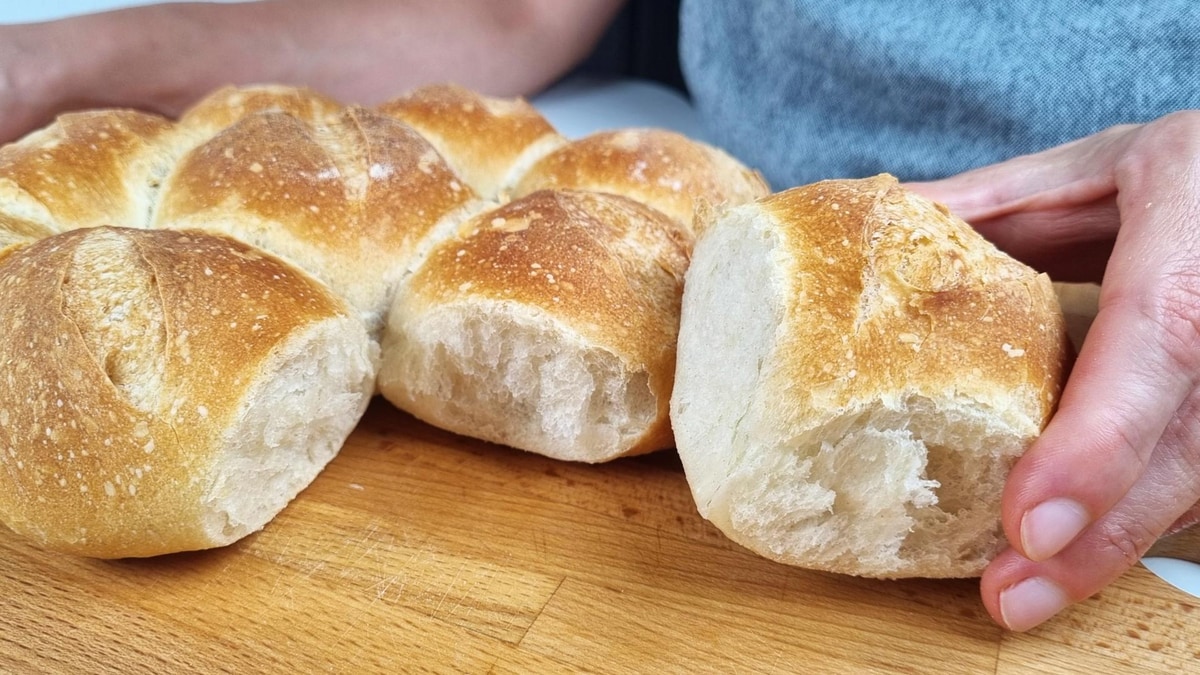 Traditional Sharing Bread by Food Language